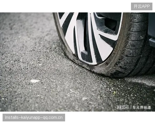 赛道温度飙升轮胎磨到变形——极限速度背后的隐形战斗